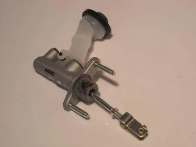 Циліндр зчеплення головний AISIN CMT008