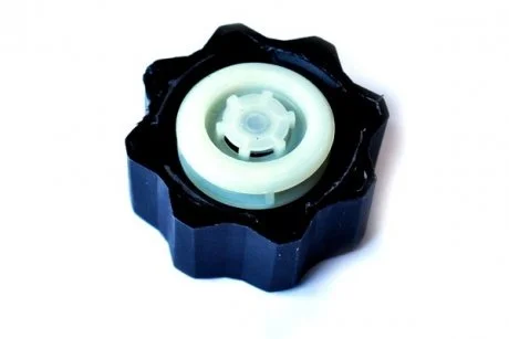 Пробка розширювального бачка(жовтий) C8, Jumpy, Fiat Scudo, Peugeot 806, 807 ASAM 33545