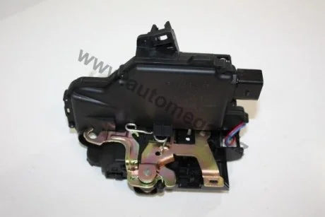 Замок передней правой двери в сборе / SEAT•SKODA Octavia,Superb•VW Pasat-V 97~ AUTOMEGA 100020110