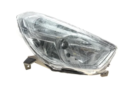 Фара права AUTOTECHTEILE 503 0332