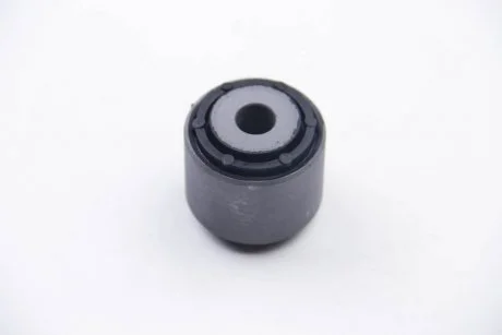 Фото сайлентблок заднего верхнего рычага внутренний, AUDI Q7. VW Touareg 02- BCGUMA BC GUMA BC0235 Сайлентблок заднего верхнего рычага внутренний, AUDI Q7. VW Touareg 02- BCGUMA BC GUMA BC0235