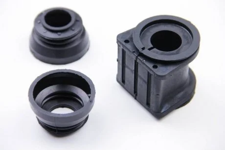 Втулка стабілізатора VITO 639 передня в комплекті з пильовиками (BC1398 - 1шт., BC1403 - 2шт.) BC GUMA BC13981