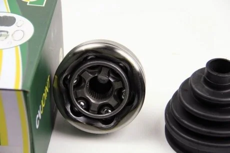 ШРКШ зовн. VW T4 1.8 90-92, 1.9D/2.0/2.4D/2.5 90- Ch.70-M-000001-70-R-136290, 1.9TD 92- Ch.70-P-032051-70-R-136290 A:38/F:33/X BGA CV9606A