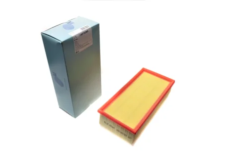 Фільтр повітря Avensis 2.2D 05- BLUE PRINT ADT32293