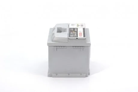 Фото акумуляторна батарея 12В/52Ач/520А BOSCH 0092S50010 Акумуляторна батарея 12В/52Ач/520А BOSCH 0092S50010