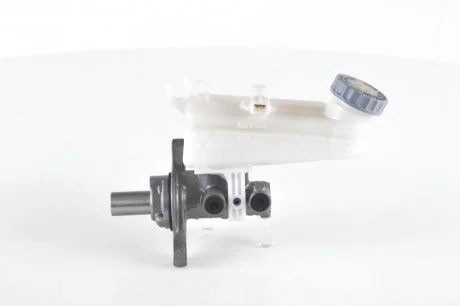 Главный тормозной цилиндр BOSCH 0204054379