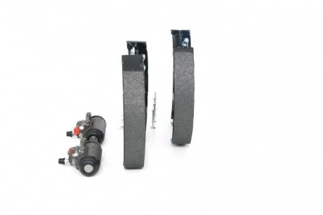 Фото тормозные колодки.) BOSCH 0204114130 Тормозные колодки.) BOSCH 0204114130