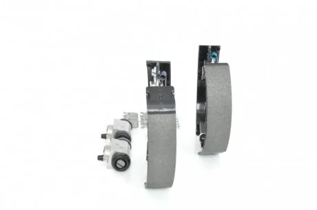 Комплект бараб.колодки+цилиндр BOSCH 0204114625