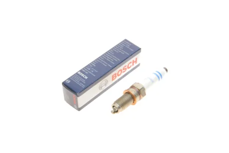 Свічка Y5KPP332 Double Platinum AUDI 1.4 TFSI BOSCH 0 241 145 523