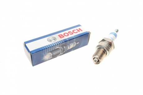 Свічка запалювання PLUS DAEWOO KIA MAZDA DB OPEL VW...[-] (LV-) BOSCH 0 242 229 656