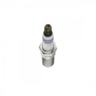 Фото свічка запалювання SUPER PLUS 1,3mm FORD 1,2-1,6: Fiesta, Focus 96- VOLVO 1,6 04- BOSCH 0242229785 Свічка запалювання SUPER PLUS 1,3mm FORD 1,2-1,6: Fiesta, Focus 96- VOLVO 1,6 04- BOSCH 0242229785