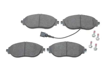 К-т передніх гальм. колодок Golf VII, Passat 10-, SKODA Octavia 12- BOSCH 0986424285