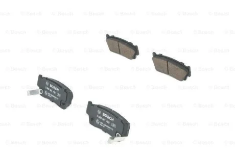 Тормозные колодки, дисковый тормоз (набор) BOSCH 0986461750