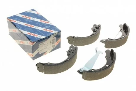 Фото щоки гальмівні задн. AUDI 80 86-91 VW Golf II, III SKODA Felicia, Fabia (40*200) BOSCH 0 986 487 270 Щоки гальмівні задн. AUDI 80 86-91 VW Golf II, III SKODA Felicia, Fabia (40*200) BOSCH 0 986 487 270