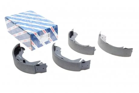 Фото колодки задние R14, 92-00 BOSCH 0986487524 Колодки задние R14, 92-00 BOSCH 0986487524