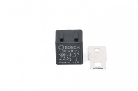 BOSCH 0986AH0617 (фото 1)