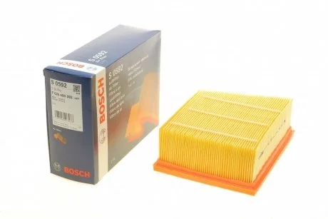 Фото фільтр повітряний FORD ECOSPORT, FIESTA VII, PUMA, TOURNEO COURIER B460, TRANSIT COURIER B460, TRAN BOSCH F 026 400 592 Фільтр повітряний FORD ECOSPORT, FIESTA VII, PUMA, TOURNEO COURIER B460, TRANSIT COURIER B460, TRAN BOSCH F 026 400 592
