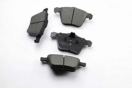 Фото тормозные колодки перед. Volvo XC90 02-12 (ATE) (155,2x74,3x19,5) BREMSI BP3062 Тормозные колодки перед. Volvo XC90 02-12 (ATE) (155,2x74,3x19,5) BREMSI BP3062