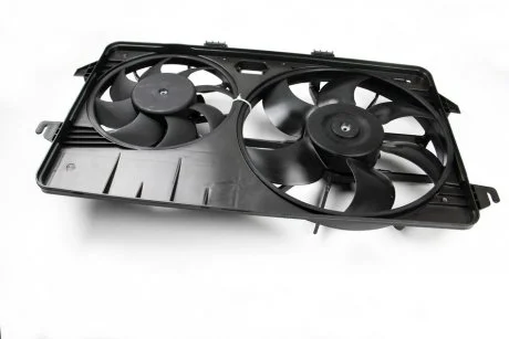 Диффузор радиатора Connect 1.8DI/TDCI 02- BSG BSG 30-511-001