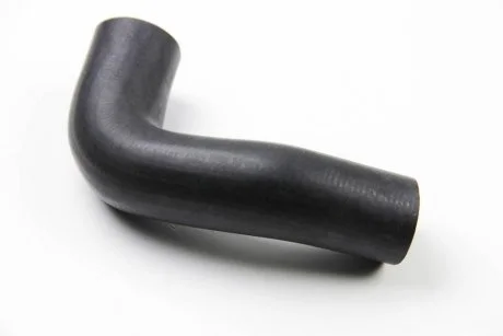 Патрубок інтеркулера Connect 1.8TDCi (110 PS) BSG BSG30720098