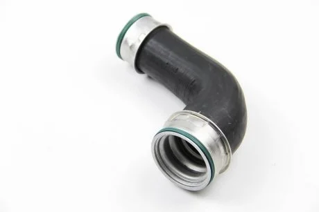 Патрубок інтеркулера T5 1.9TDI верх. Пр. BSG BSG 90-720-014