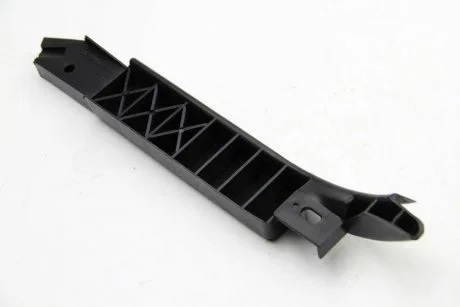 Крепление бампера пер. T4 96-Л. BSG BSG 90-922-018