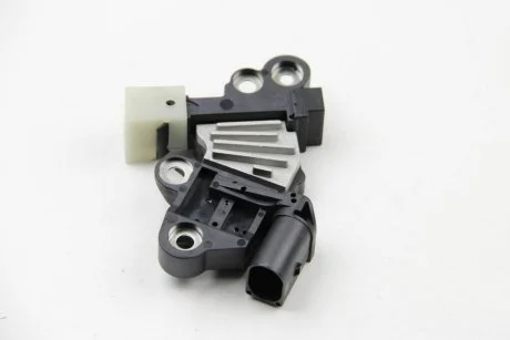 Регулятор напряжения CARGO 333714