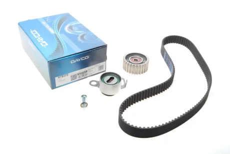 К-т ременя ГРМ (ремінь+2 ролика) Land Cruiser 2.4D -96, Hiace, Hilux DAYCO KTB372