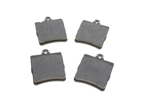 Колодки гальмів.задн. W203,W210 00- Delphi LP1618