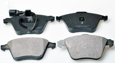 Тормозные колодки дисковые PRZOD Denckermann B111223
