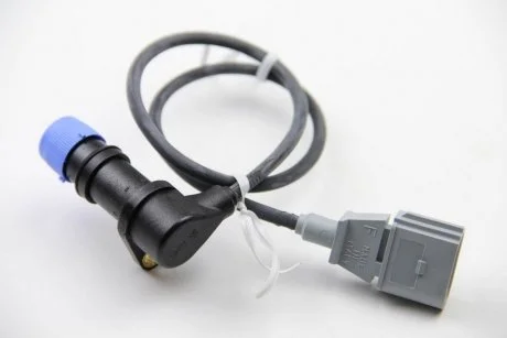 Датчик обертів двигуна Audi A3,Golf IV,Caddy II 1,9TDI,Skoda Octavia,Fabia,Seat EPS 1953391