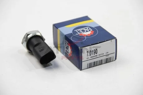 Фото датчик давления масла Audi A4, A6, A8 VW Touareg 2.7TDI/3.0TDI/4.2TDI 07- (7.019 FACET 70190 Датчик давления масла Audi A4, A6, A8 VW Touareg 2.7TDI/3.0TDI/4.2TDI 07- (7.019 FACET 70190