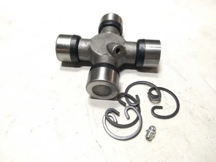 Хрестовина карданного валу FAST FT28068