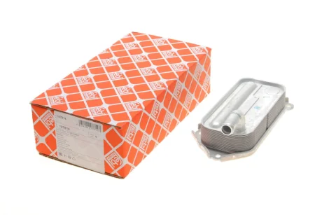 Масляний радіатор Auris,Avensis,Corolla,Rav 4 III,IV,Lexus IS II 2.0/2.2 D-4D 05- FEBI 107814