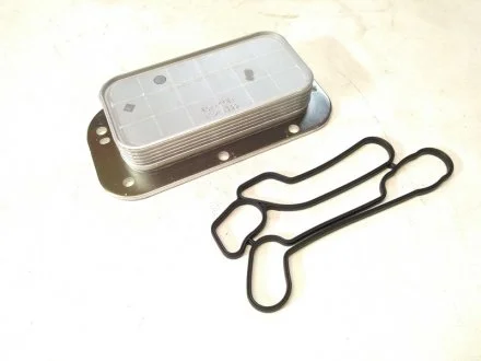 Радиатор масляный АКПП Aveo T300/Cruze/Orlando в сборе с прокладкой GM 55355603