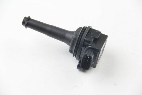 Катушка зажигания S60/80,C70,V70,XC70/90 2.0/2.5 98- HELLA 5DA358000071