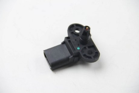 Фото датчик давления впускного коллектора (4 контакта) VAG 1.0-2.0 95- HELLA 6PP009400-261 Датчик давления впускного коллектора (4 контакта) VAG 1.0-2.0 95- HELLA 6PP009400-261