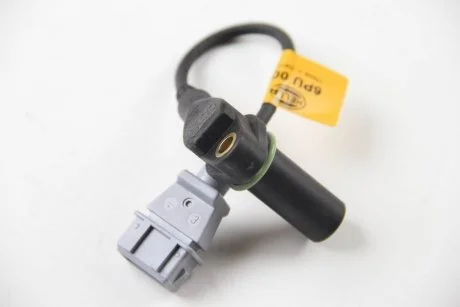 Датчик оборотов коленвала HELLA 6PU009163521