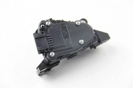 Педаль газу RENAULT CLIO II, CLIO II/HATCHBACK, KANGOO, KANGOO EXPRESS, THALIA I, THALIA II 1.0-2.0 08.97- HELLA 6PV010946361