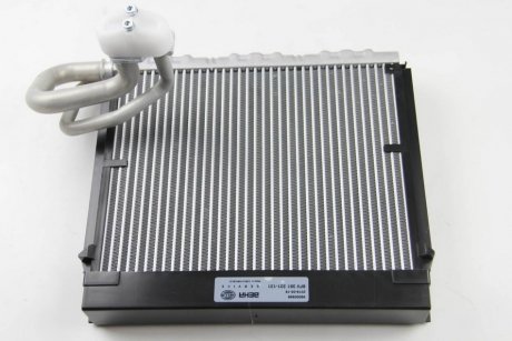 Випаровувач кондиціонера HELLA 8FV351331131