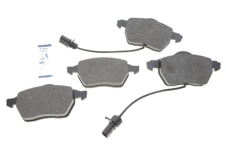 Комплект тормозных колодок (дисковых).) ICER 181331