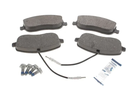 Комплект тормозных колодок (дисковых).) ICER 181553-701