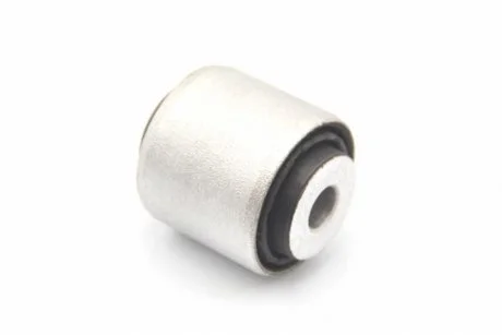 JEEP С/блок поперечного важеля підвіски CHEROKEE 2.0 CRD 4x4 14-18, CHRYSLER 200 2.4 14- Kautek JP-BS041