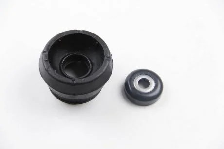 Фото опора амортизатора переднього Audi A1 (10-) / Seat Leon, Toledo (99-) / Skoda Octavia (96-), Rapid (13-) / VW Bora, Golf, Jetta (97-), Polo (09-) з під KYB SM1708 Опора амортизатора переднього Audi A1 (10-) / Seat Leon, Toledo (99-) / Skoda Octavia (96-), Rapid (13-) / VW Bora, Golf, Jetta (97-), Polo (09-) з під KYB SM1708