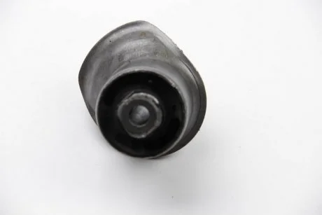 Фото с/блок задн.балки Golf,Vento 91- LEMFORDER 1022201 С/блок задн.балки Golf,Vento 91- LEMFORDER 1022201