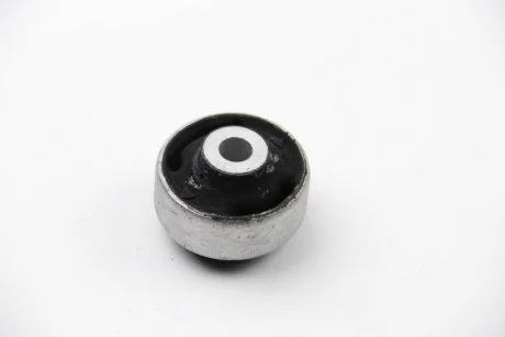 Фото сайлентблок важеля переднього зідній VW, Audi, Skoda, Seat LEMFORDER 2111301 Сайлентблок важеля переднього зідній VW, Audi, Skoda, Seat LEMFORDER 2111301