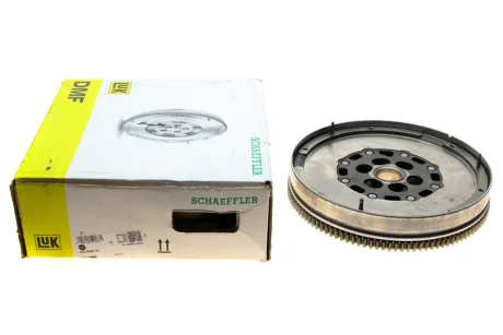 Маховик двомасовий LuK 415 0445 10