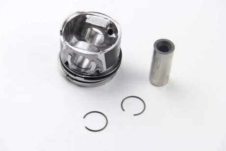 Фото поршень Berlingo/Partner 1.6HDI 75.0mm 64.8mm MAHLE / KNECHT 040 06 30 Поршень Berlingo/Partner 1.6HDI 75.0mm 64.8mm MAHLE / KNECHT 040 06 30