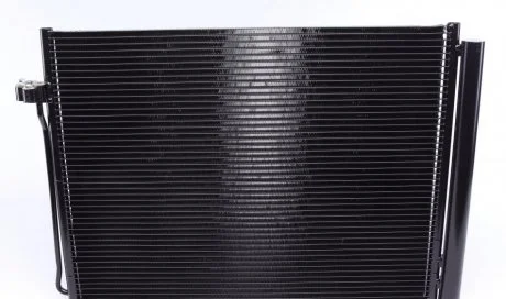 Фото радіатор кондиціонера X5 (E70/F15/F85)/X6(E71/E72/F16/F86) 2.0D-4.8 06- MAHLE / KNECHT AC 405 000S Радіатор кондиціонера X5 (E70/F15/F85)/X6(E71/E72/F16/F86) 2.0D-4.8 06- MAHLE / KNECHT AC 405 000S