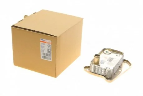 Радіатор масляний MAHLE / KNECHT CLC 38 000P